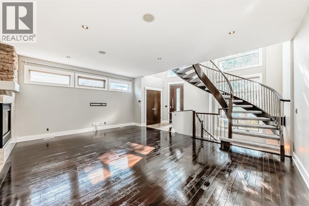 Single Family House for Sale in   Avenue SW Richmond Calgary 