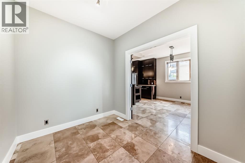 Single Family House for Sale in   Avenue SW Richmond Calgary 