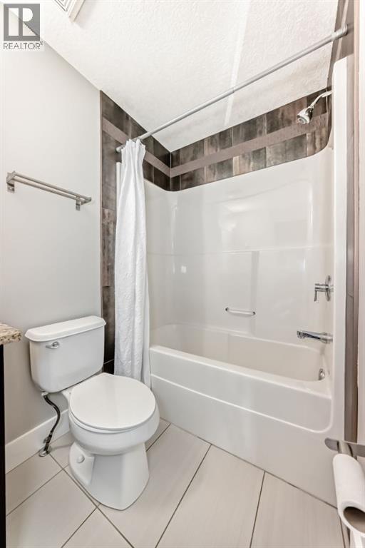 Single Family House for Sale in   Avenue SW Richmond Calgary 