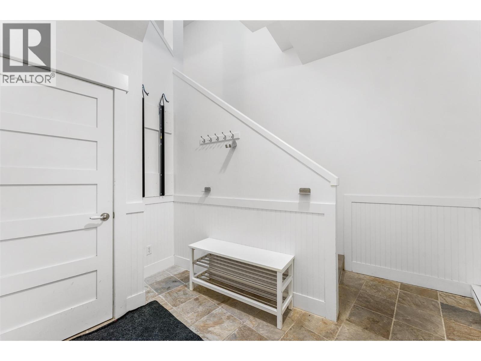 325 3880 Truswell Road, Kelowna