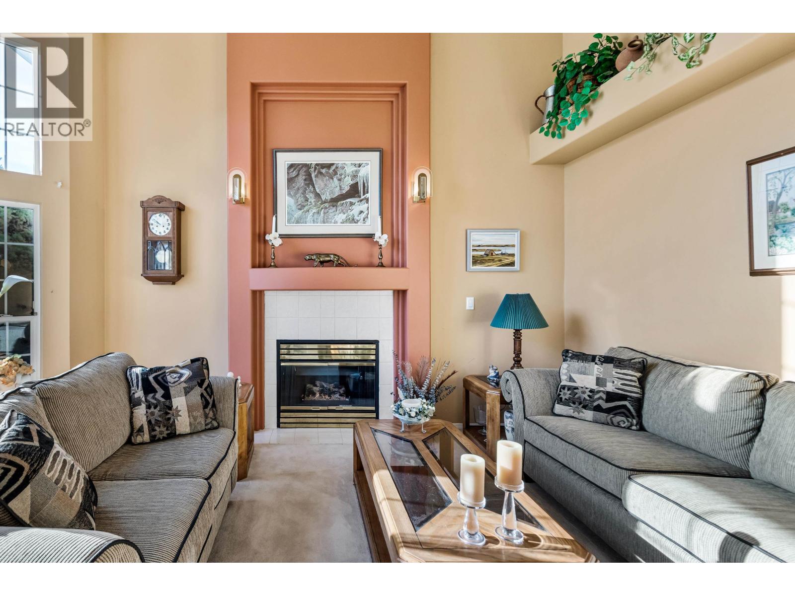 939 RIVERSIDE DRIVE, Port Coquitlam