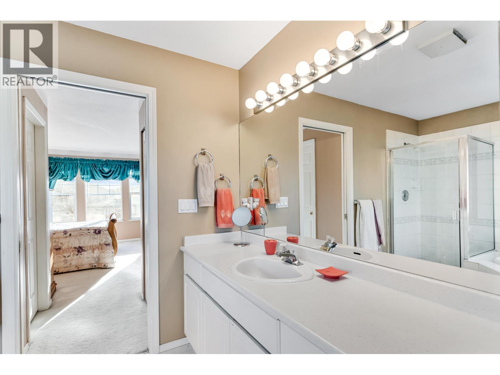 939 RIVERSIDE DRIVE, Port Coquitlam