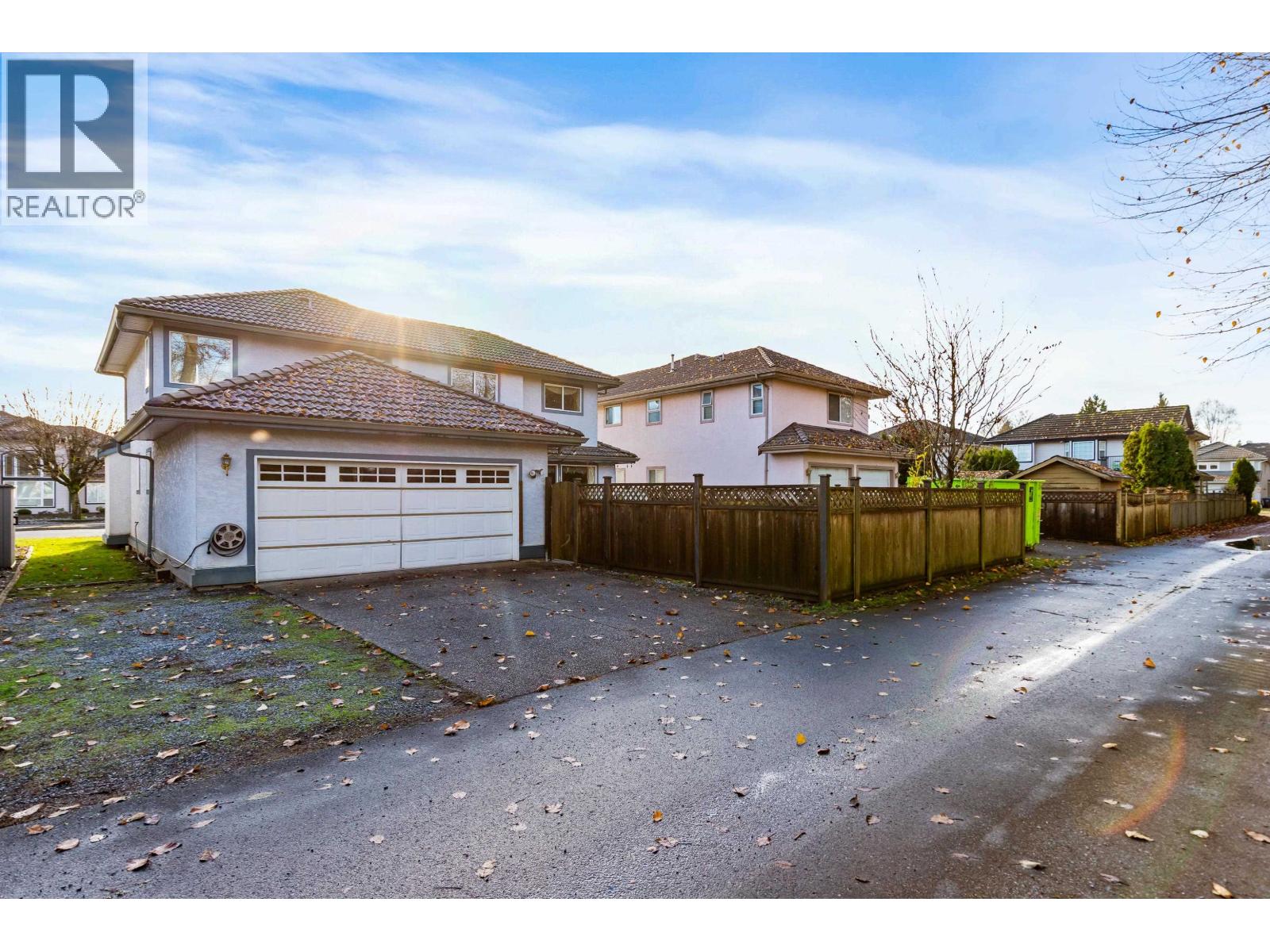 939 RIVERSIDE DRIVE, Port Coquitlam