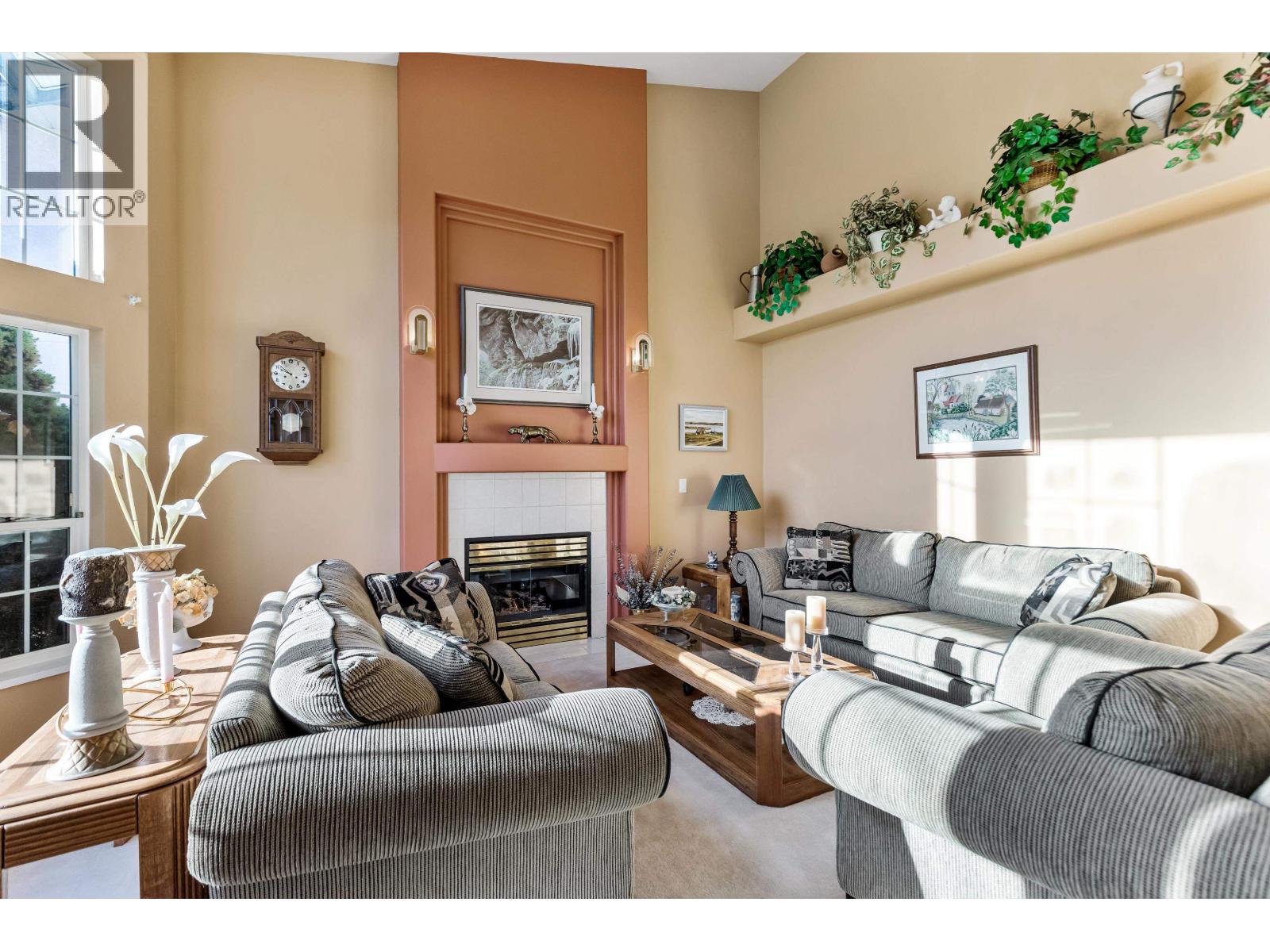 939 RIVERSIDE DRIVE, Port Coquitlam