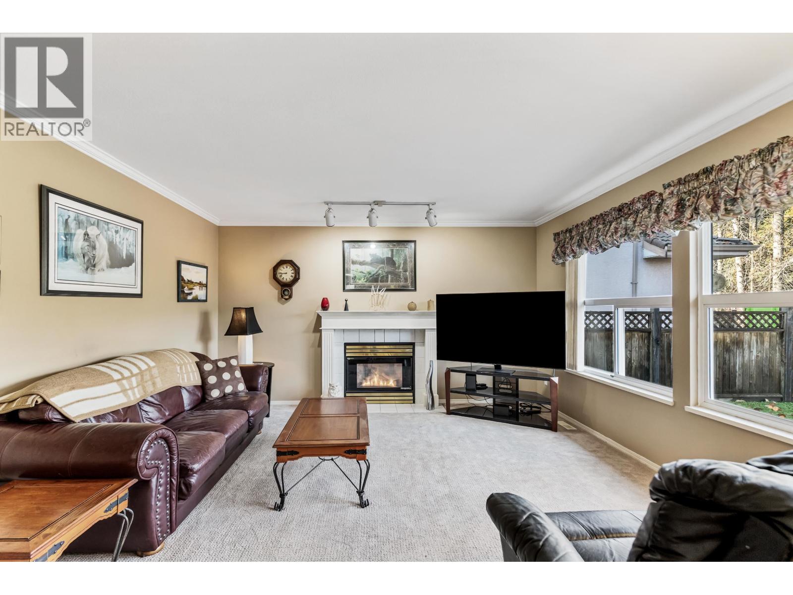 939 RIVERSIDE DRIVE, Port Coquitlam