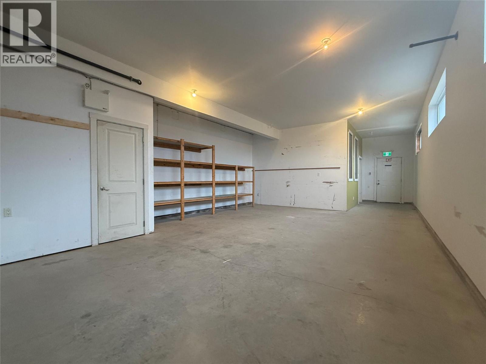 8 711 Radio Avenue, Nelson