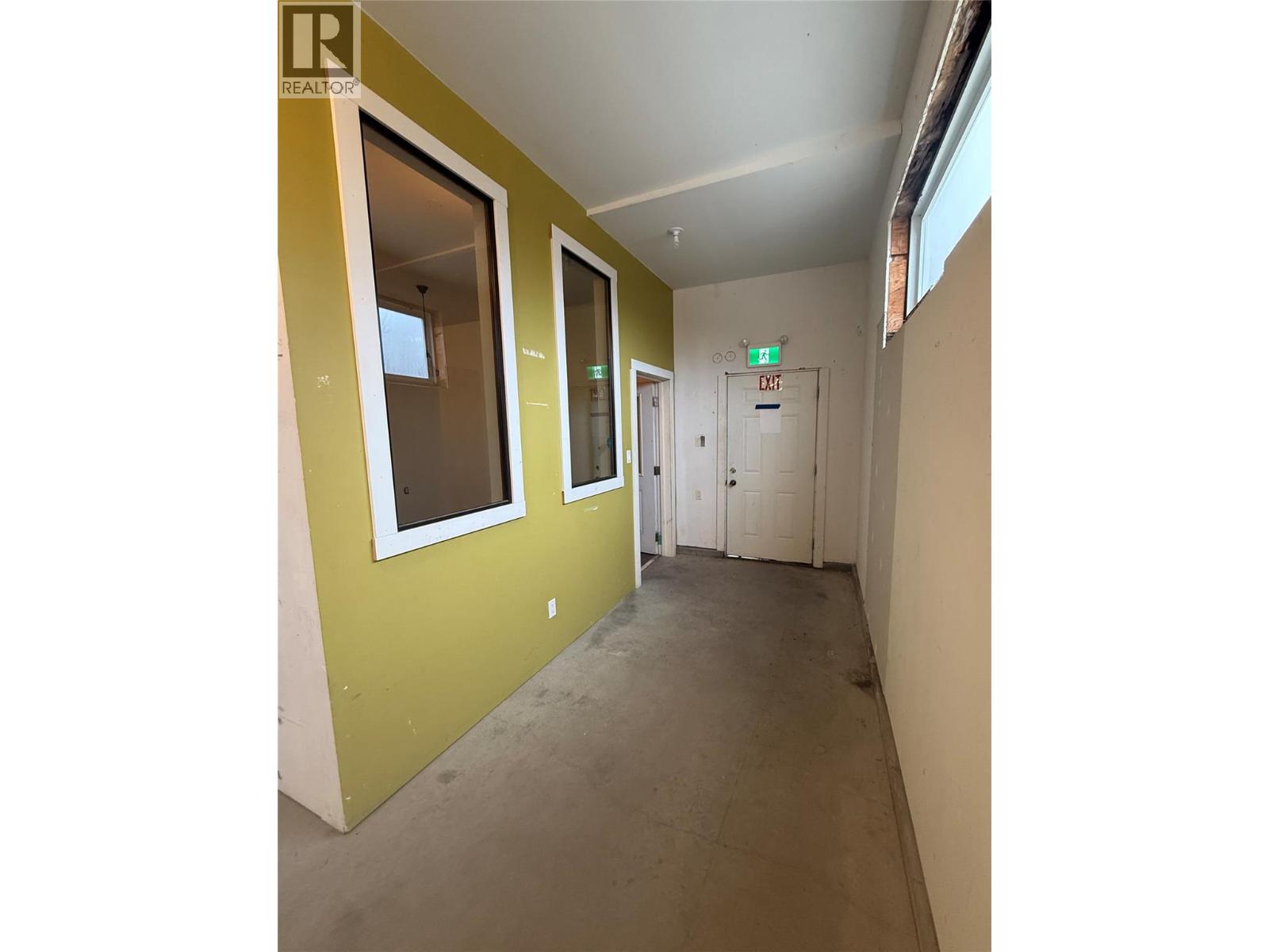 8 711 Radio Avenue, Nelson