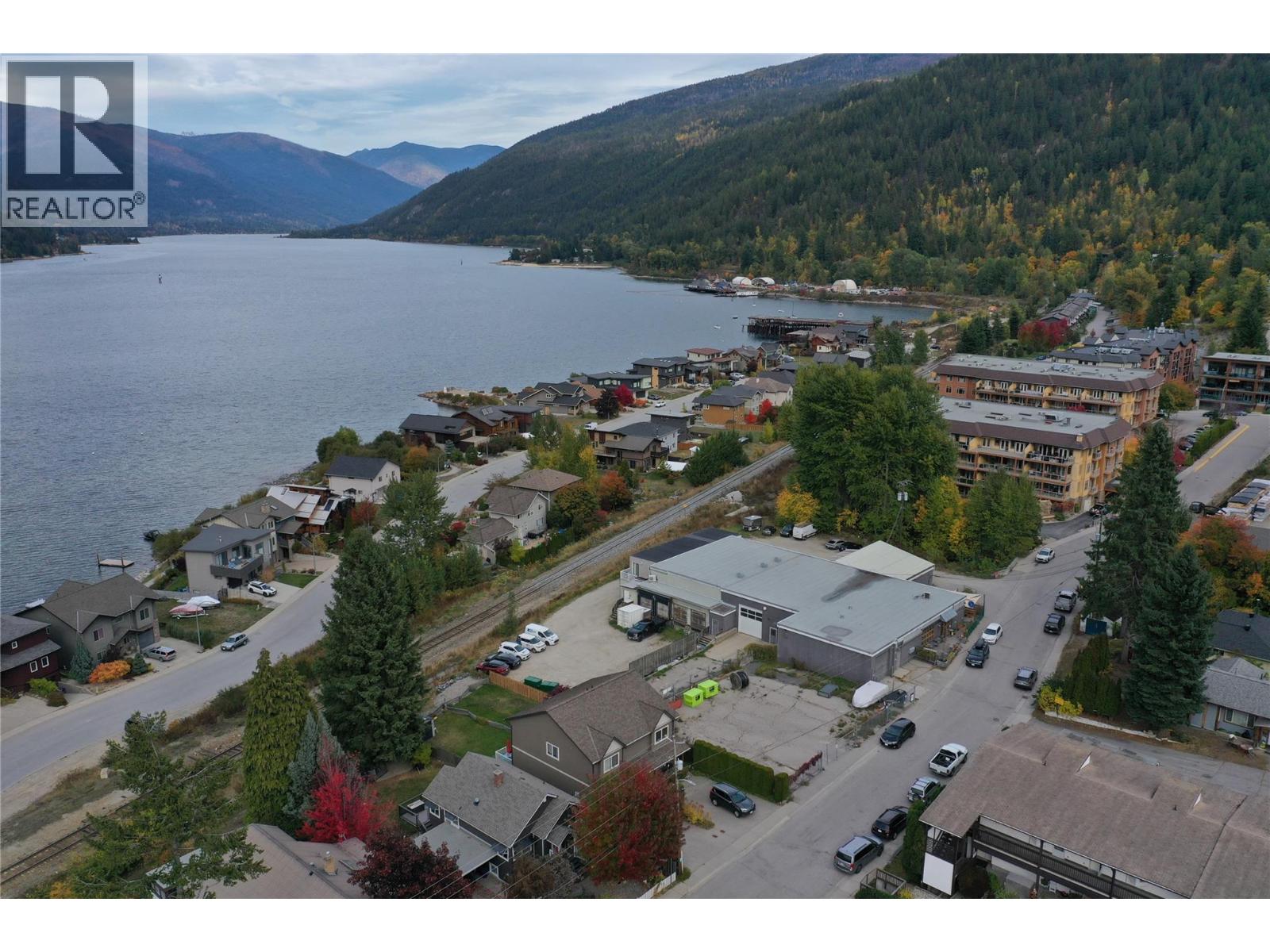 8 711 Radio Avenue, Nelson