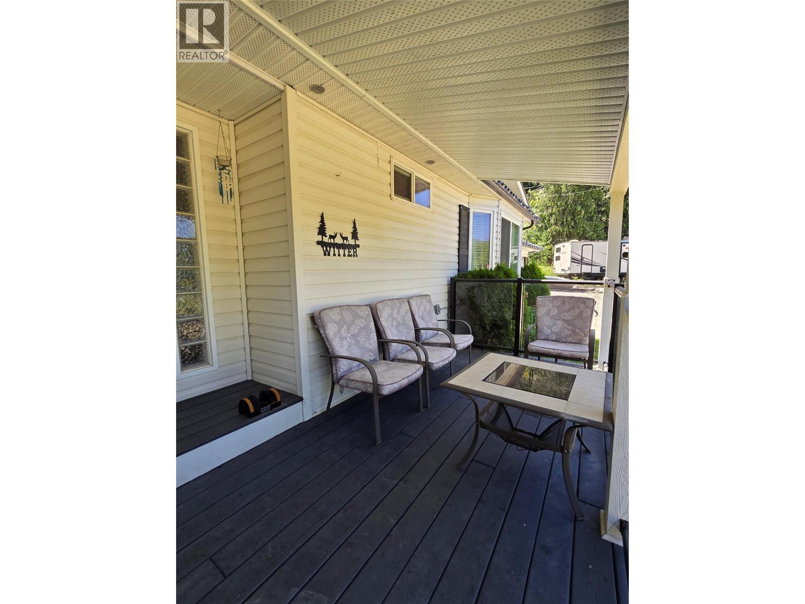 8758 HOLDING Road Unit# 14 - Photo 4 of 37, Adams Lake, British Columbia