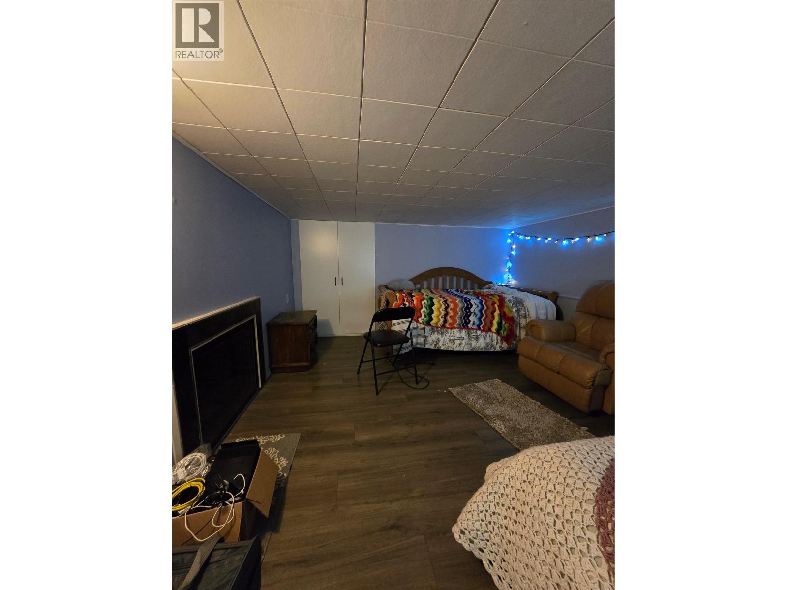 #14 8758 HOLDING ROAD - 34