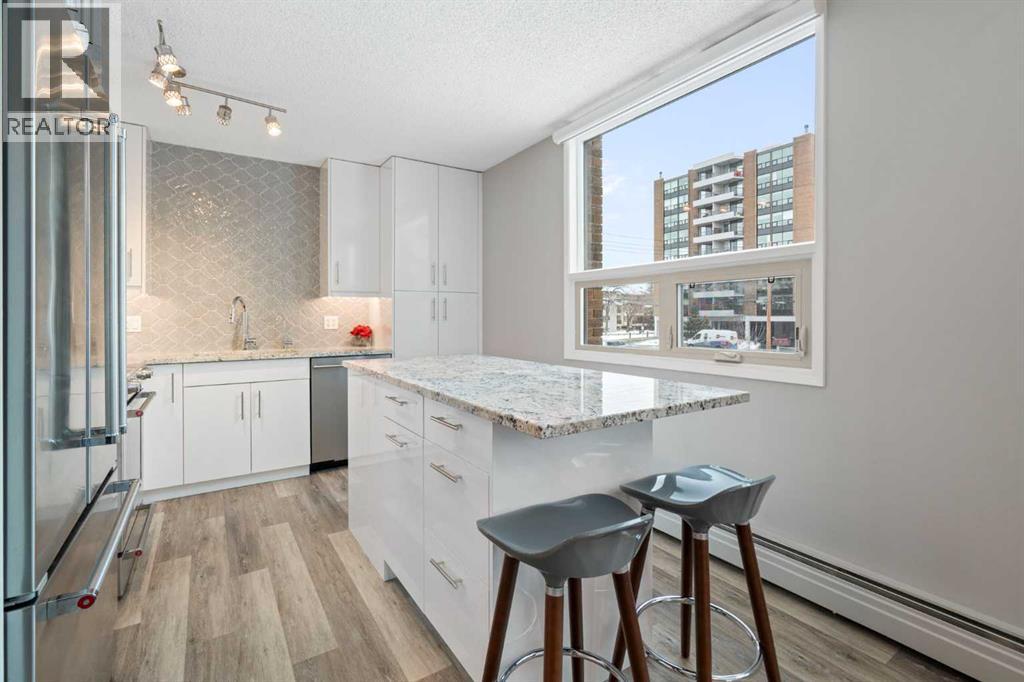 Single Family House for Sale in    Avenue SW Mission Calgary 