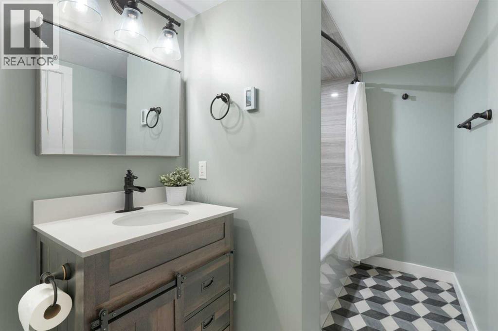 Single Family House for Sale in    Avenue SW Mission Calgary 