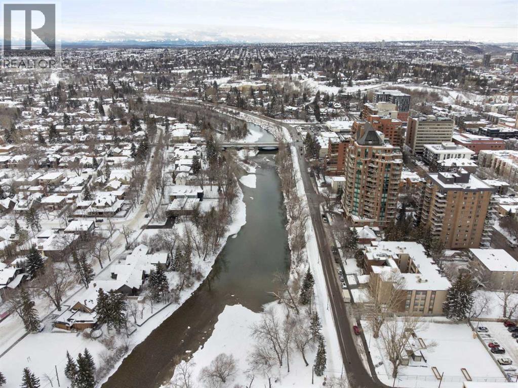 Single Family House for Sale in    Avenue SW Mission Calgary 