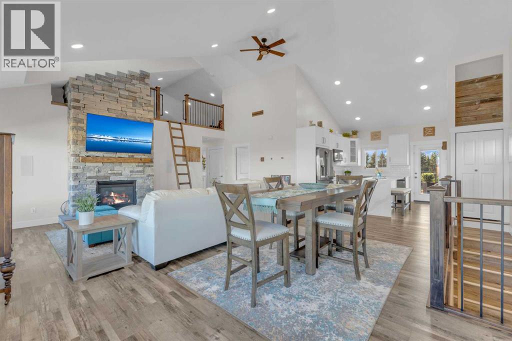 Single Family House for Sale in  Township Road  Silver Springs Rural Lacombe County 