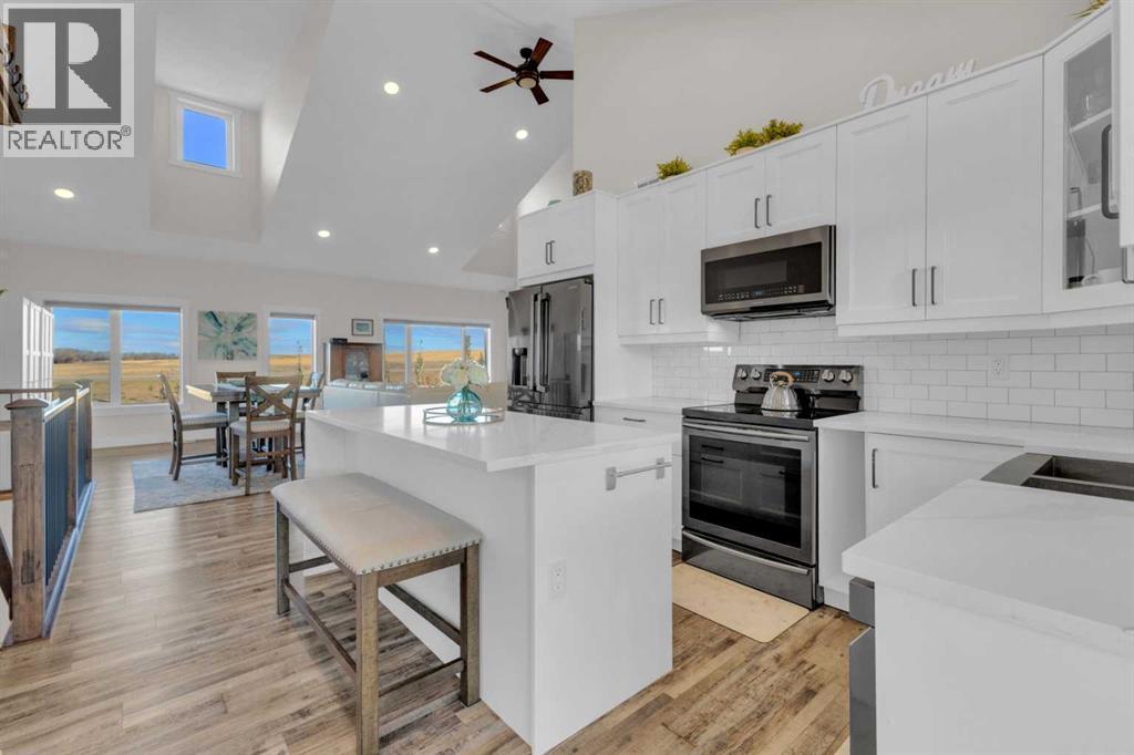 Single Family House for Sale in  Township Road  Silver Springs Rural Lacombe County 