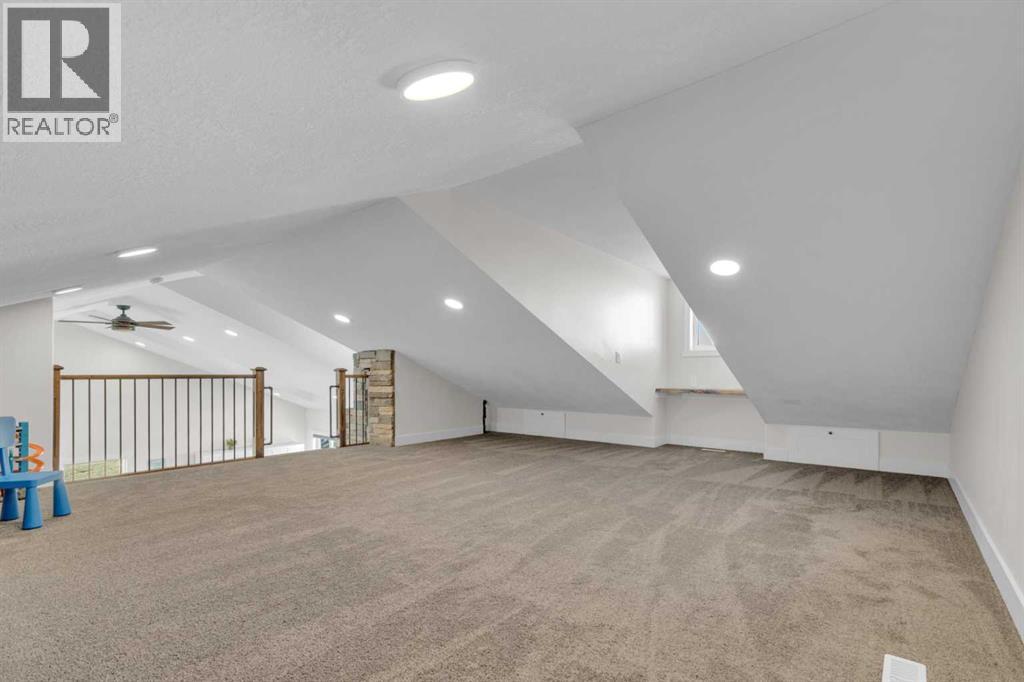 Single Family House for Sale in  Township Road  Silver Springs Rural Lacombe County 