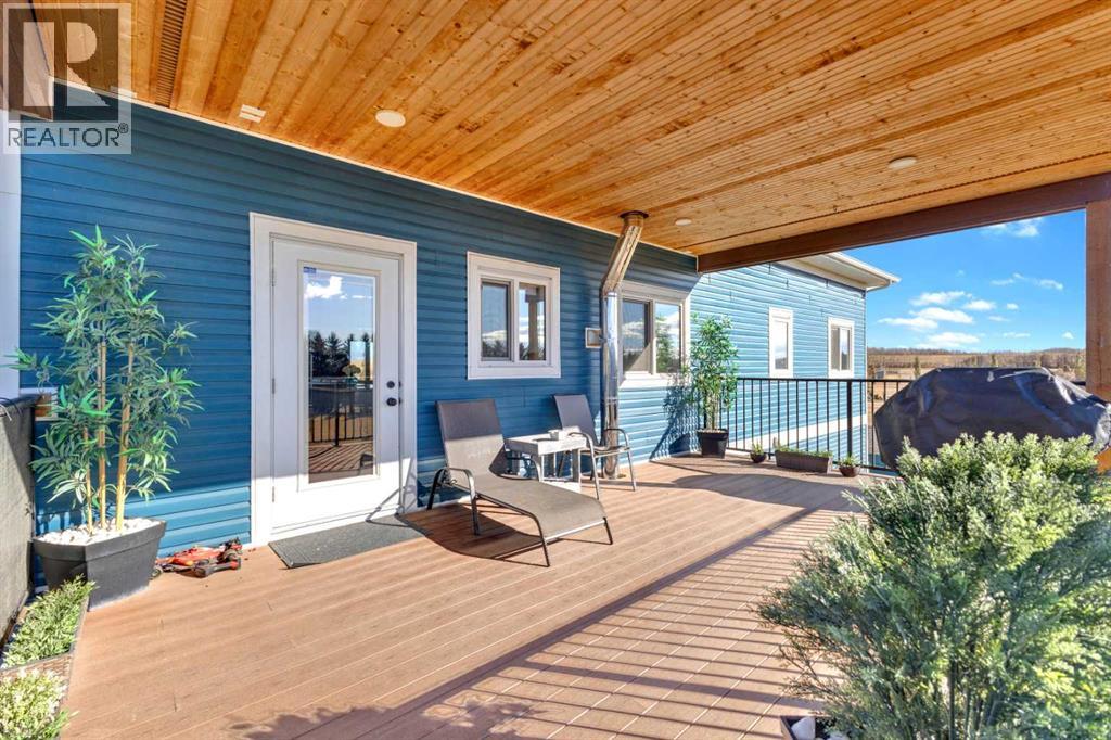 Single Family House for Sale in  Township Road  Silver Springs Rural Lacombe County 