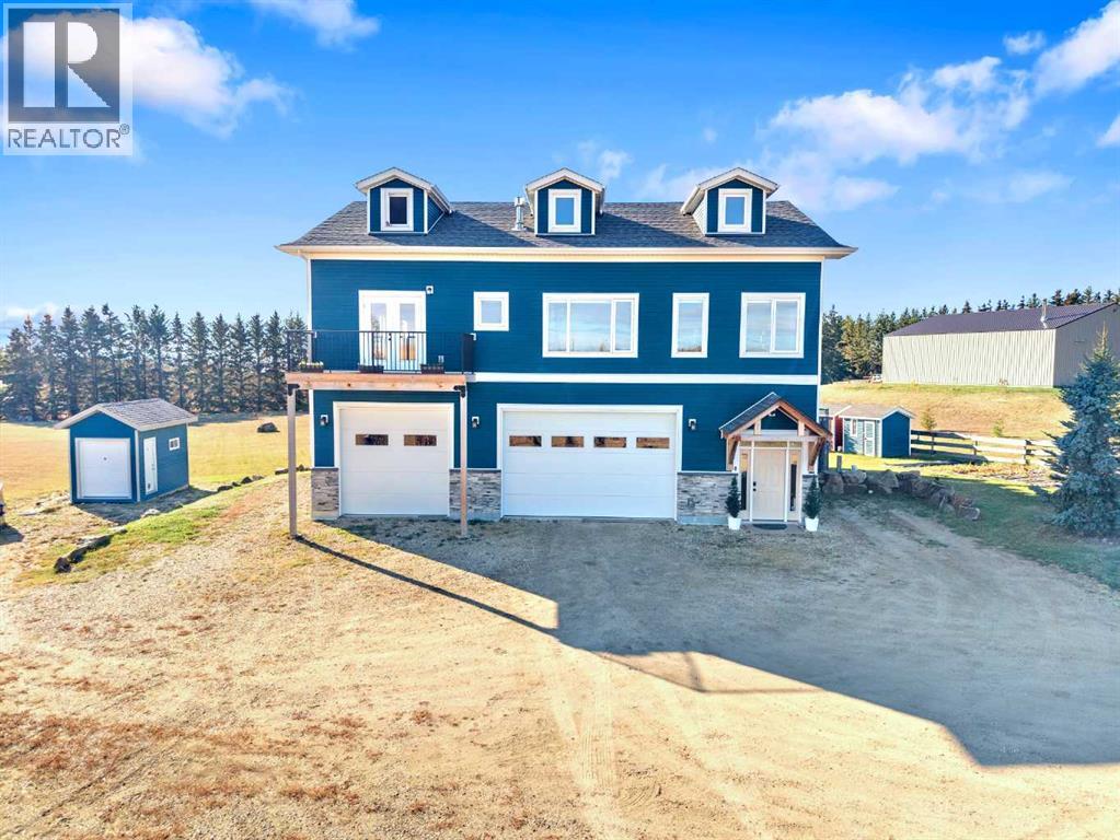 Single Family House for Sale in  Township Road  Silver Springs Rural Lacombe County 