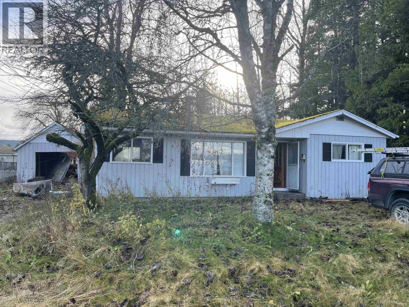 4815 POHLE Avenue, Terrace