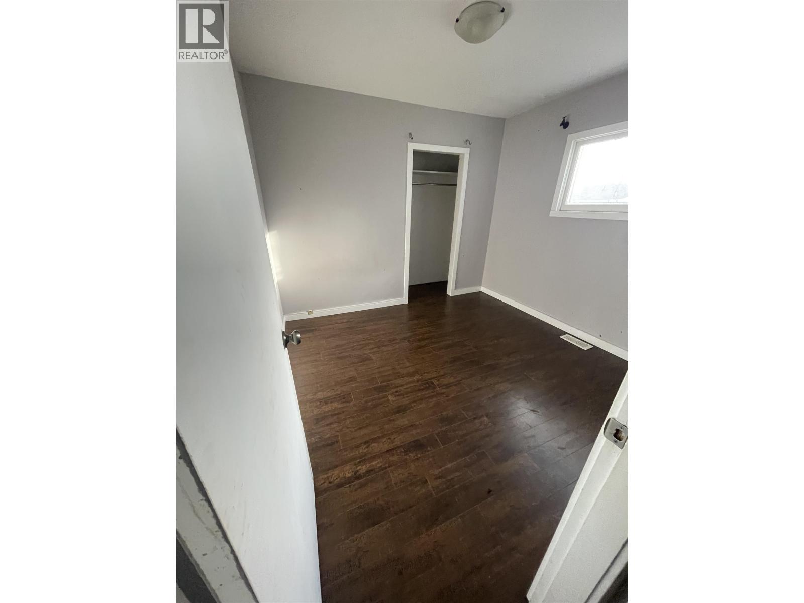 4815 POHLE Avenue, Terrace