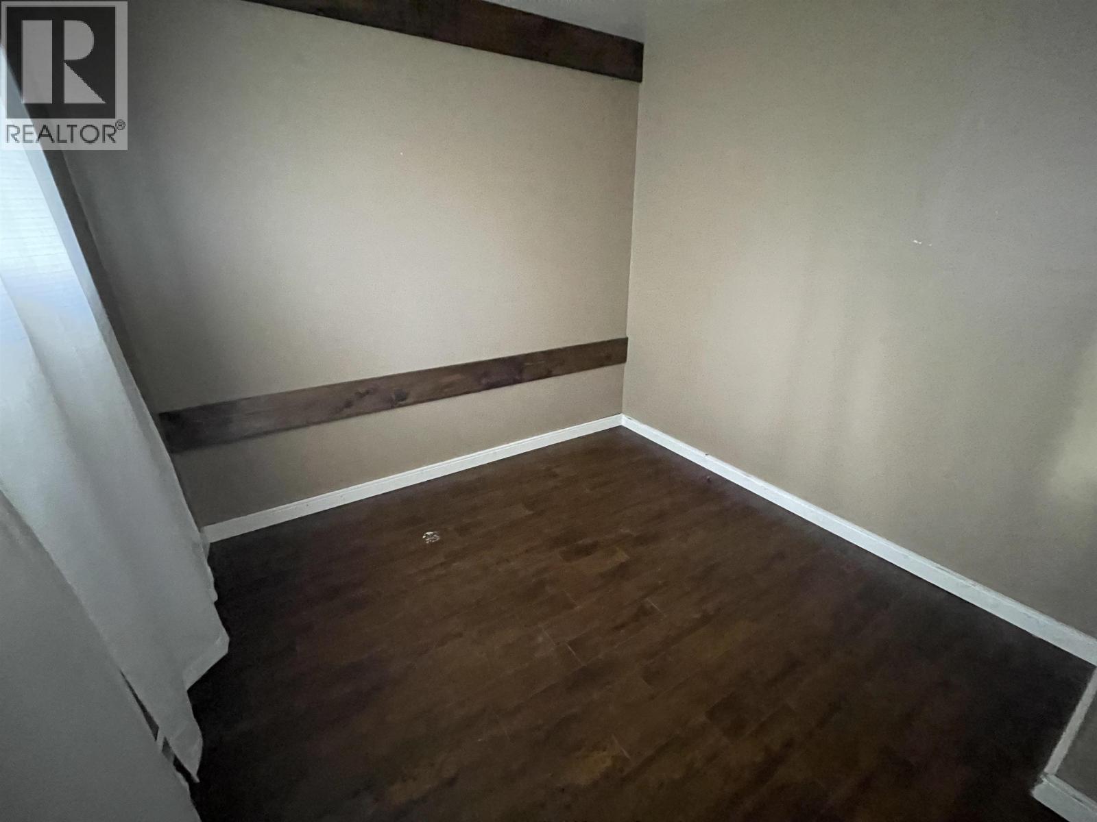 4815 POHLE Avenue, Terrace