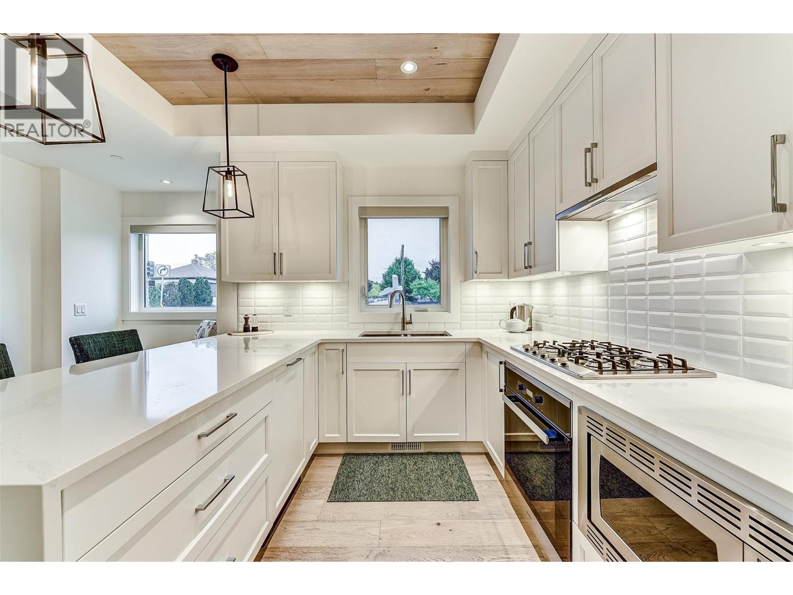 106 1308 Richter Street, Kelowna