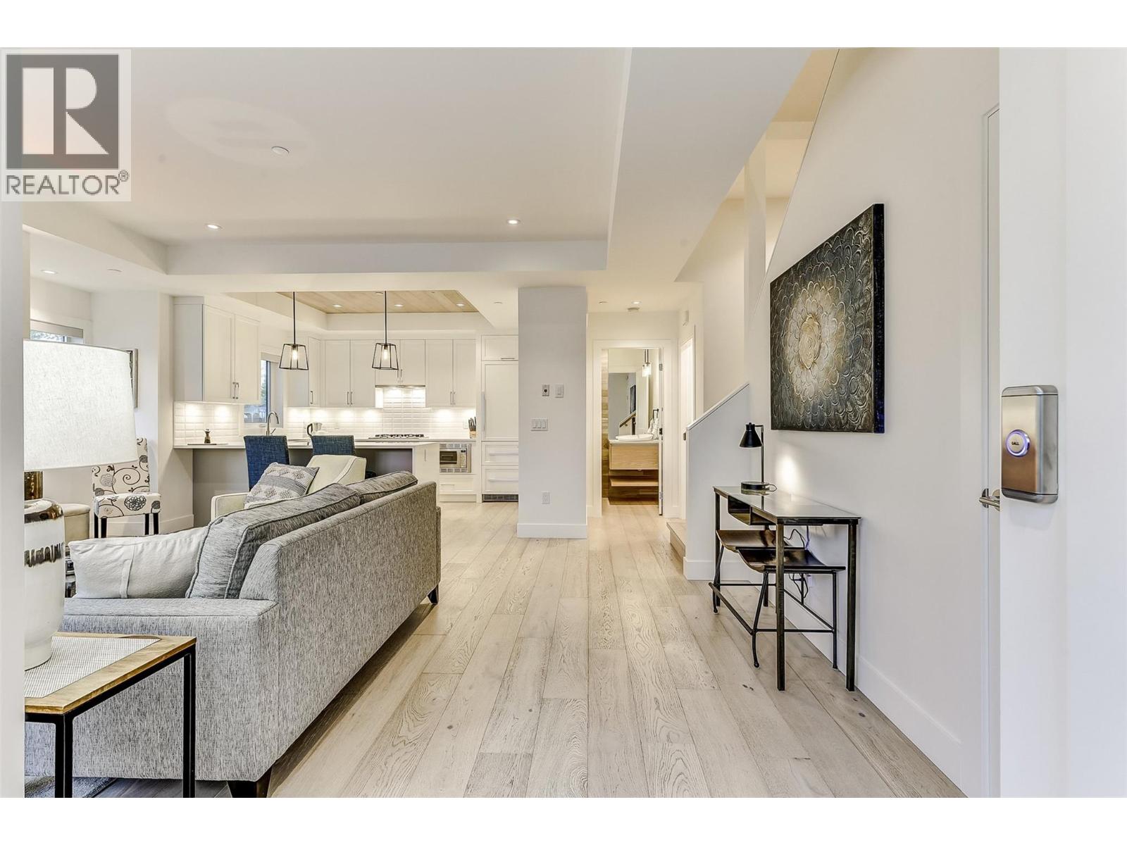 106 1308 Richter Street, Kelowna