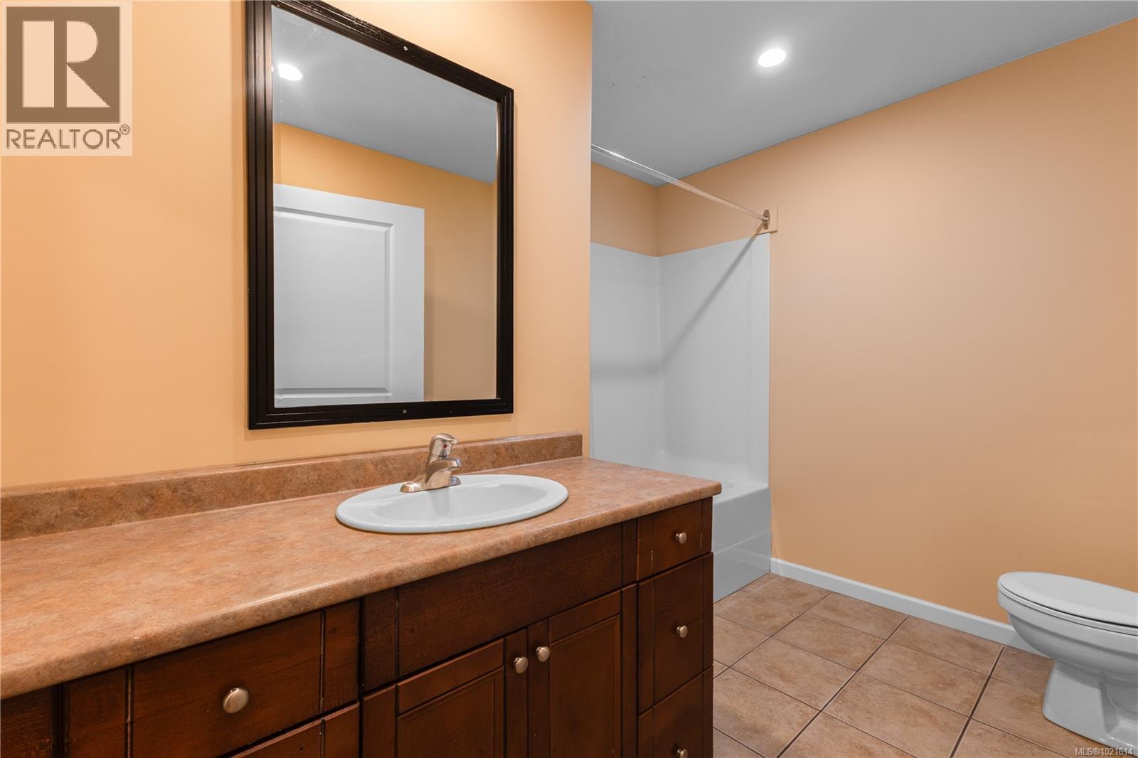 1126 18th St, Courtenay