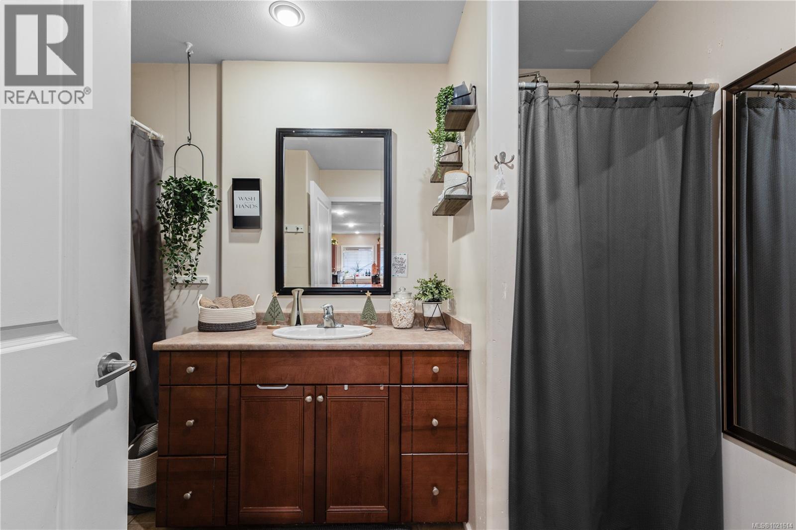 1126 18th St, Courtenay