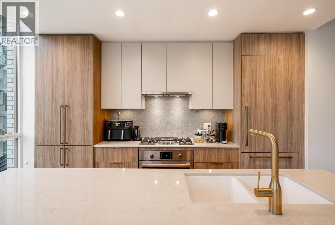 303 2375 EMERY COURT, North Vancouver