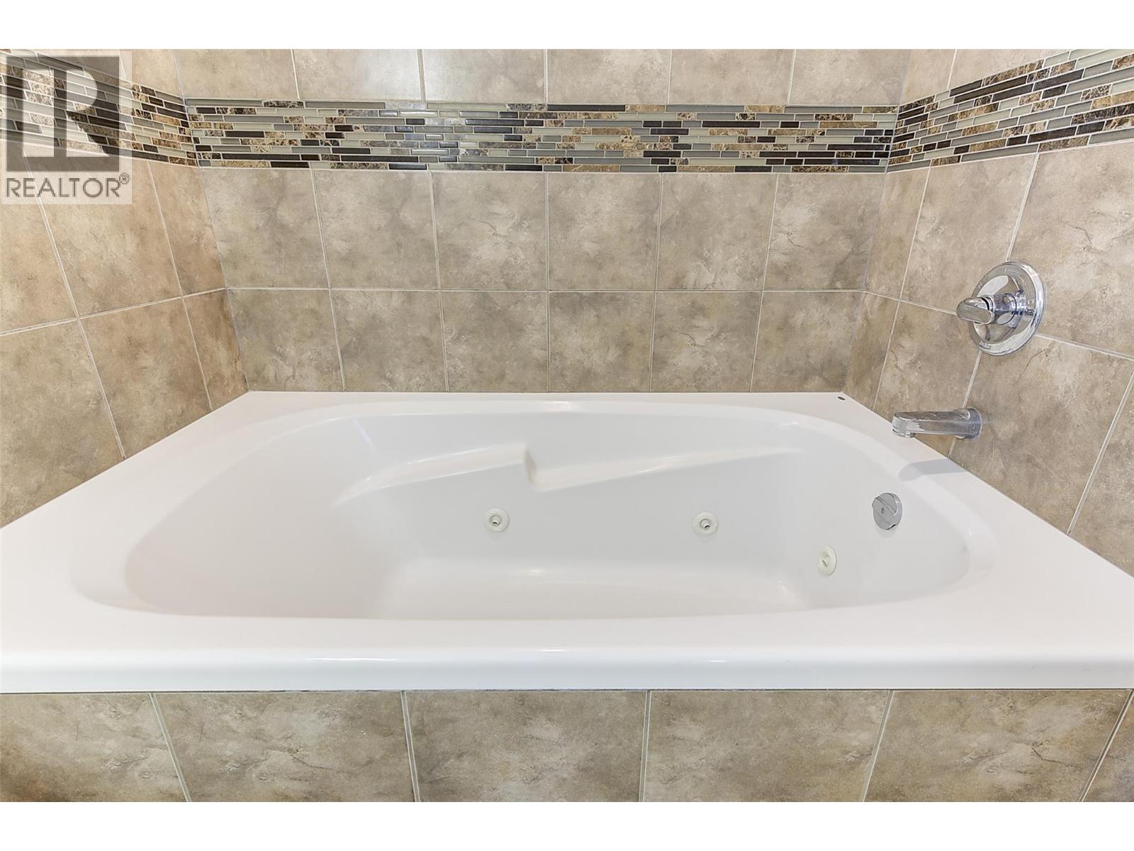  9829 Crimson Road, Lake Country