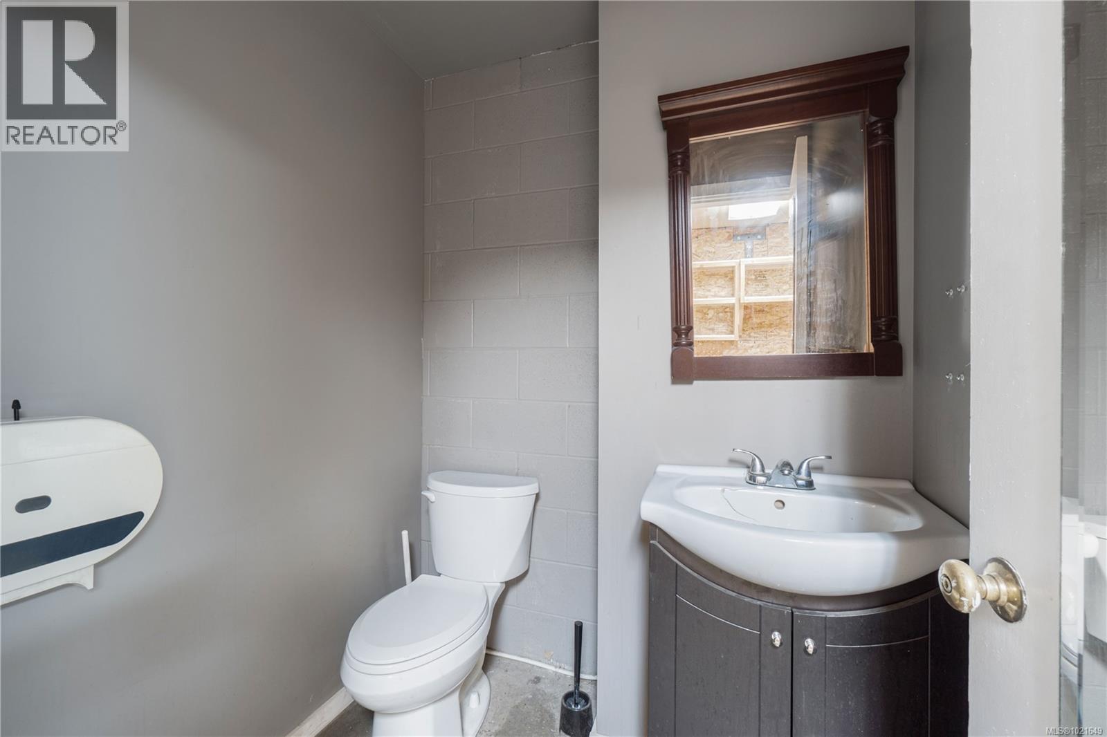 SL22 & 23 1260 Fair Rd, Parksville