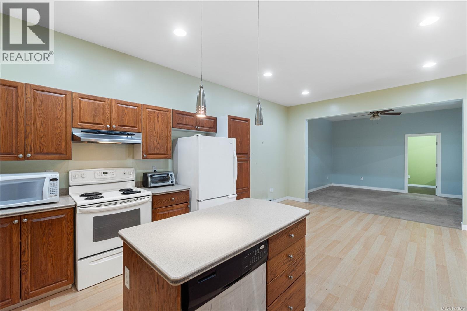 SL22 & 23 1260 Fair Rd, Parksville