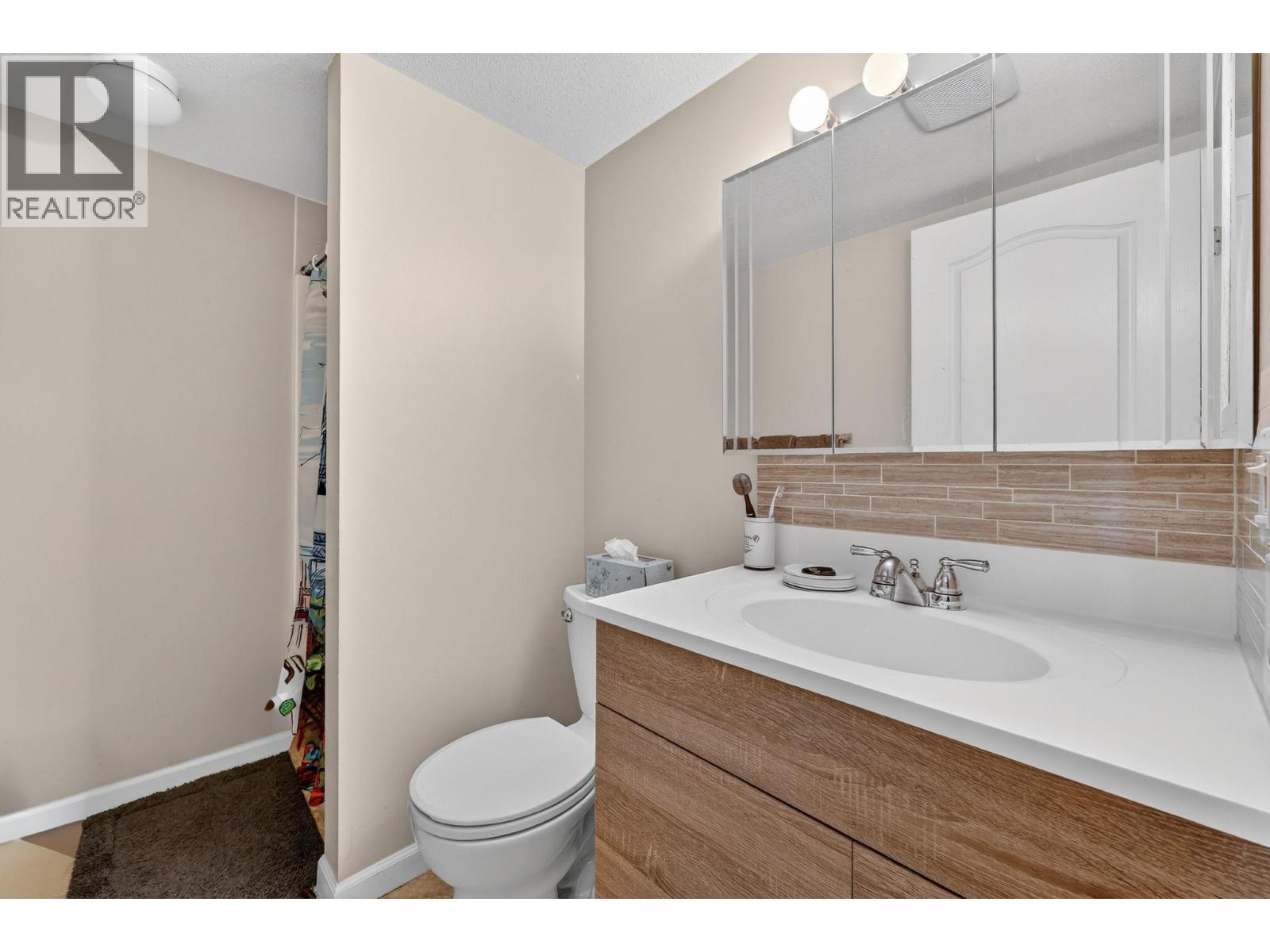 209 3160 Casorso Road, Kelowna