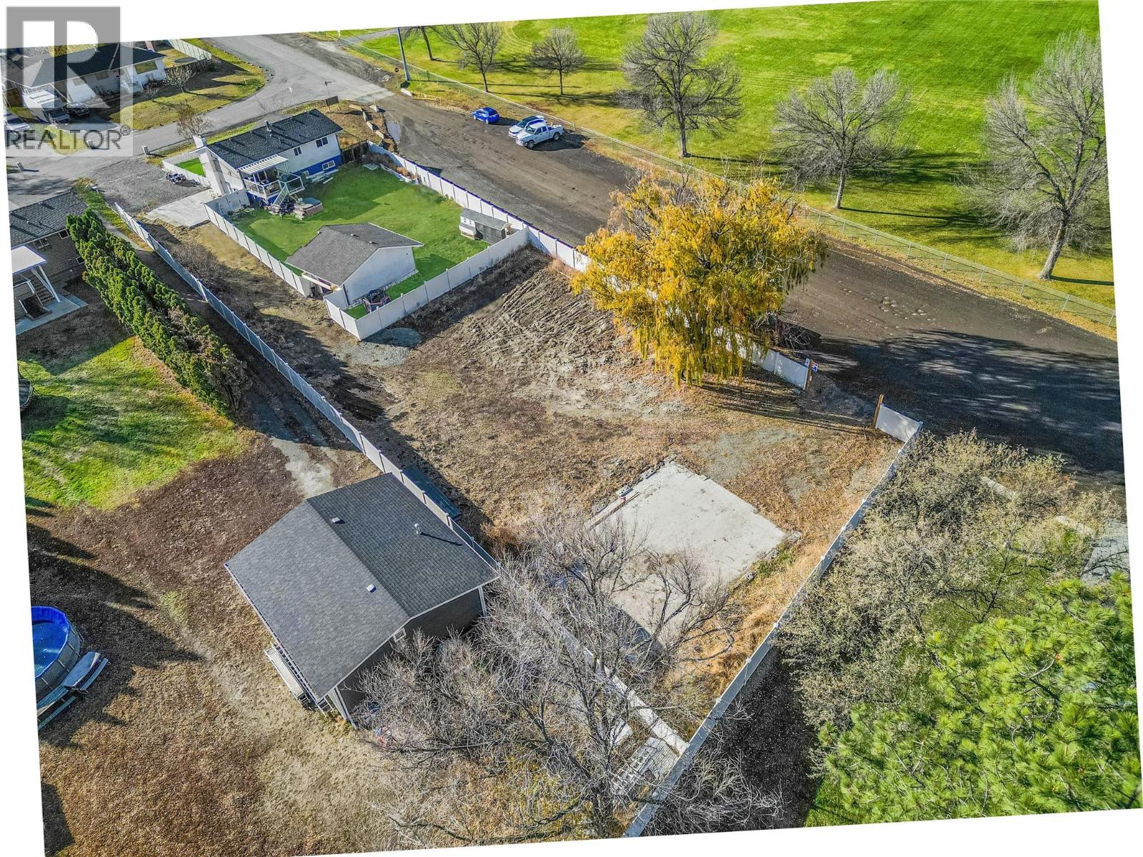 5764 TODD HILL CRESCENT - 11