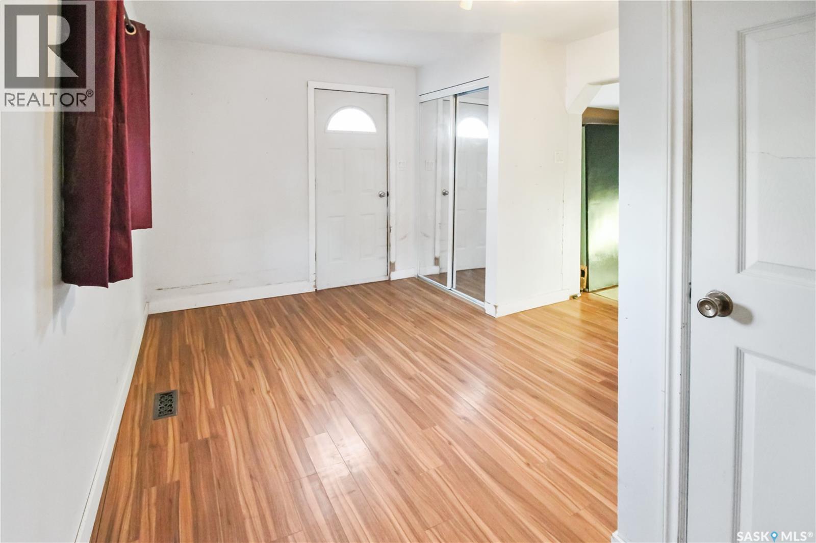 Single Family House Bungalow for Sale in  rd AVENUE NE Swift Current 