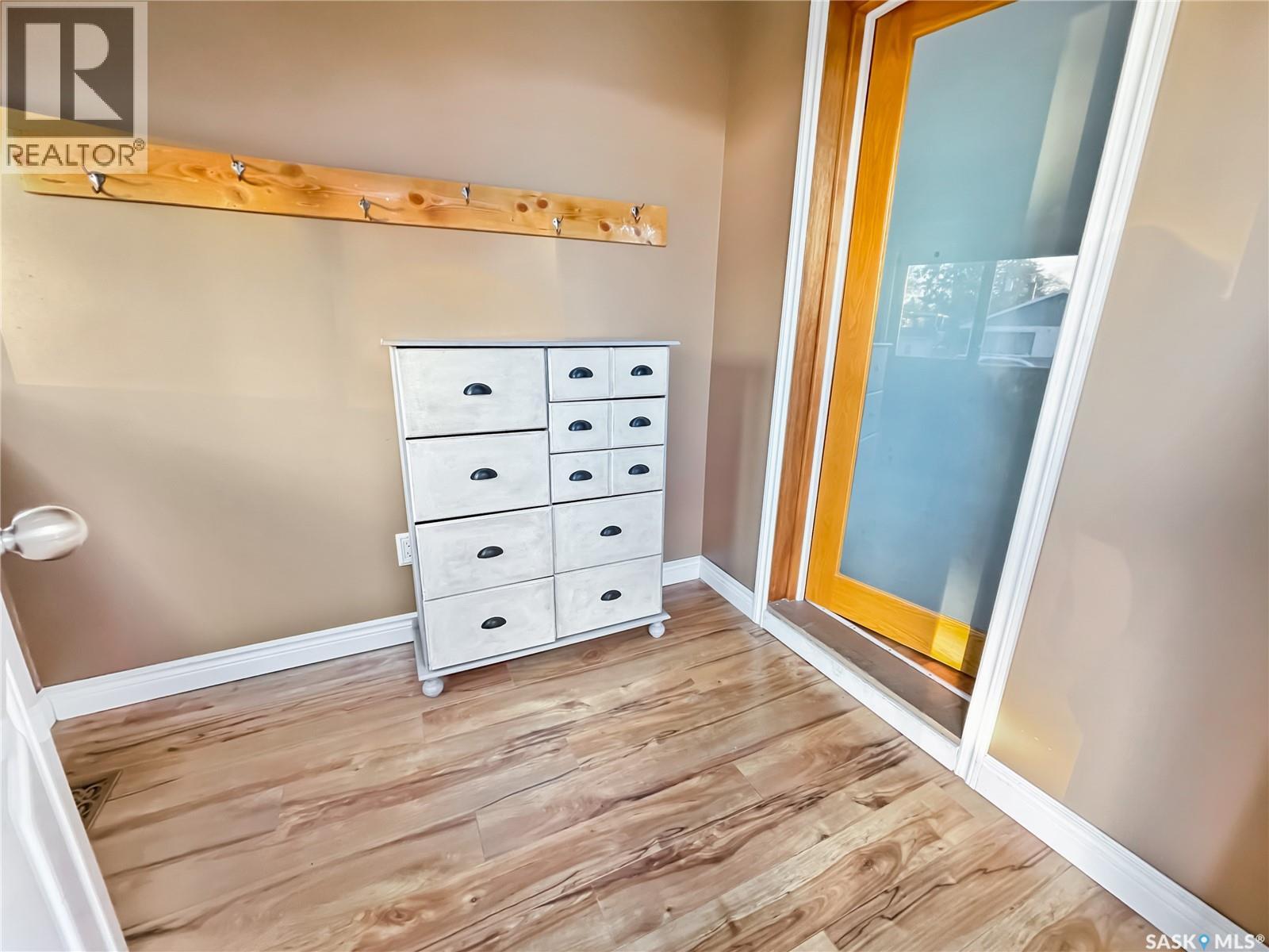 Single Family House Bungalow for Sale in  rd AVENUE NE Swift Current 