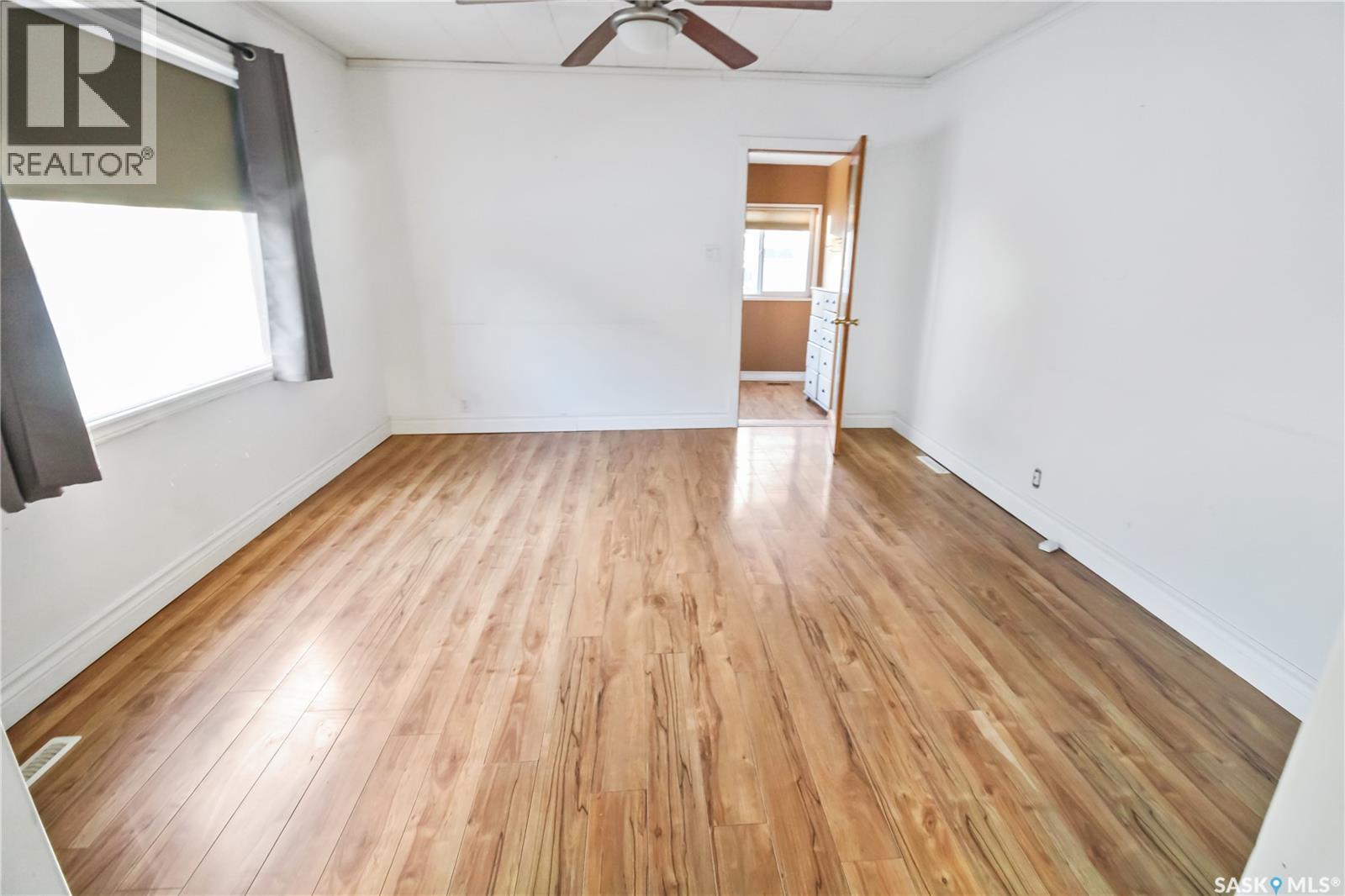 Single Family House Bungalow for Sale in  rd AVENUE NE Swift Current 