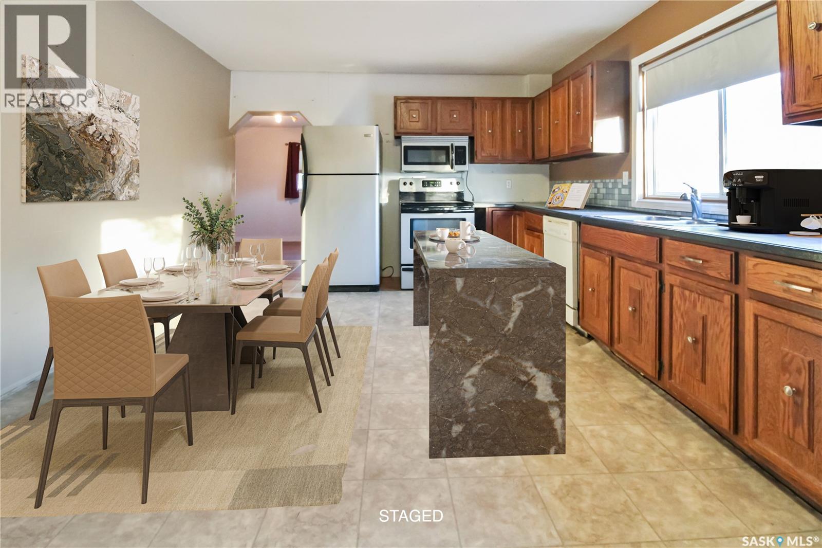 Single Family House Bungalow for Sale in  rd AVENUE NE Swift Current 