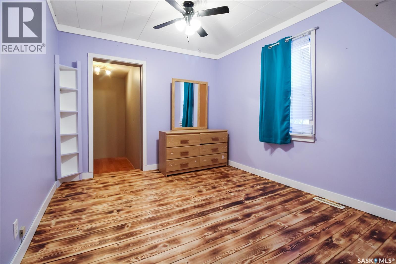 Single Family House Bungalow for Sale in  rd AVENUE NE Swift Current 