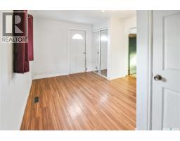 365 3rd Avenue Ne, Swift Current, SK S9H2G8 Photo 14