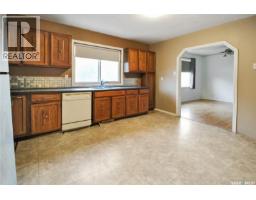 365 3rd Avenue Ne, Swift Current, SK S9H2G8 Photo 18