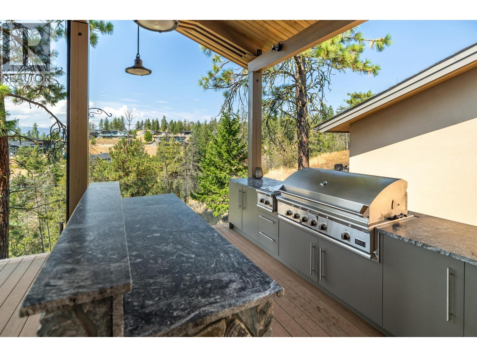  508 Vardon Lane, Vernon