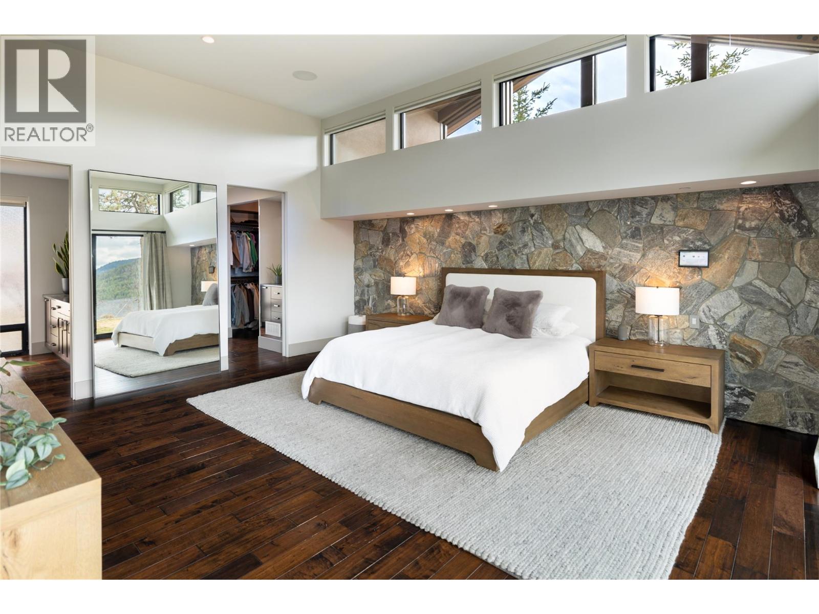  508 Vardon Lane, Vernon