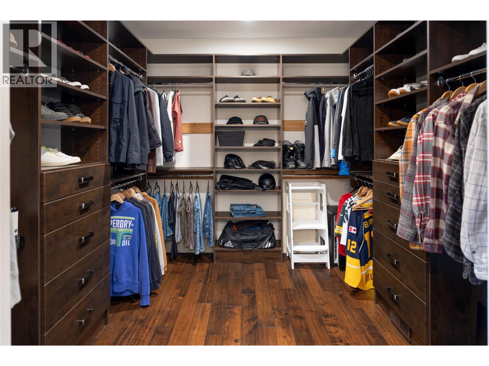  508 Vardon Lane, Vernon