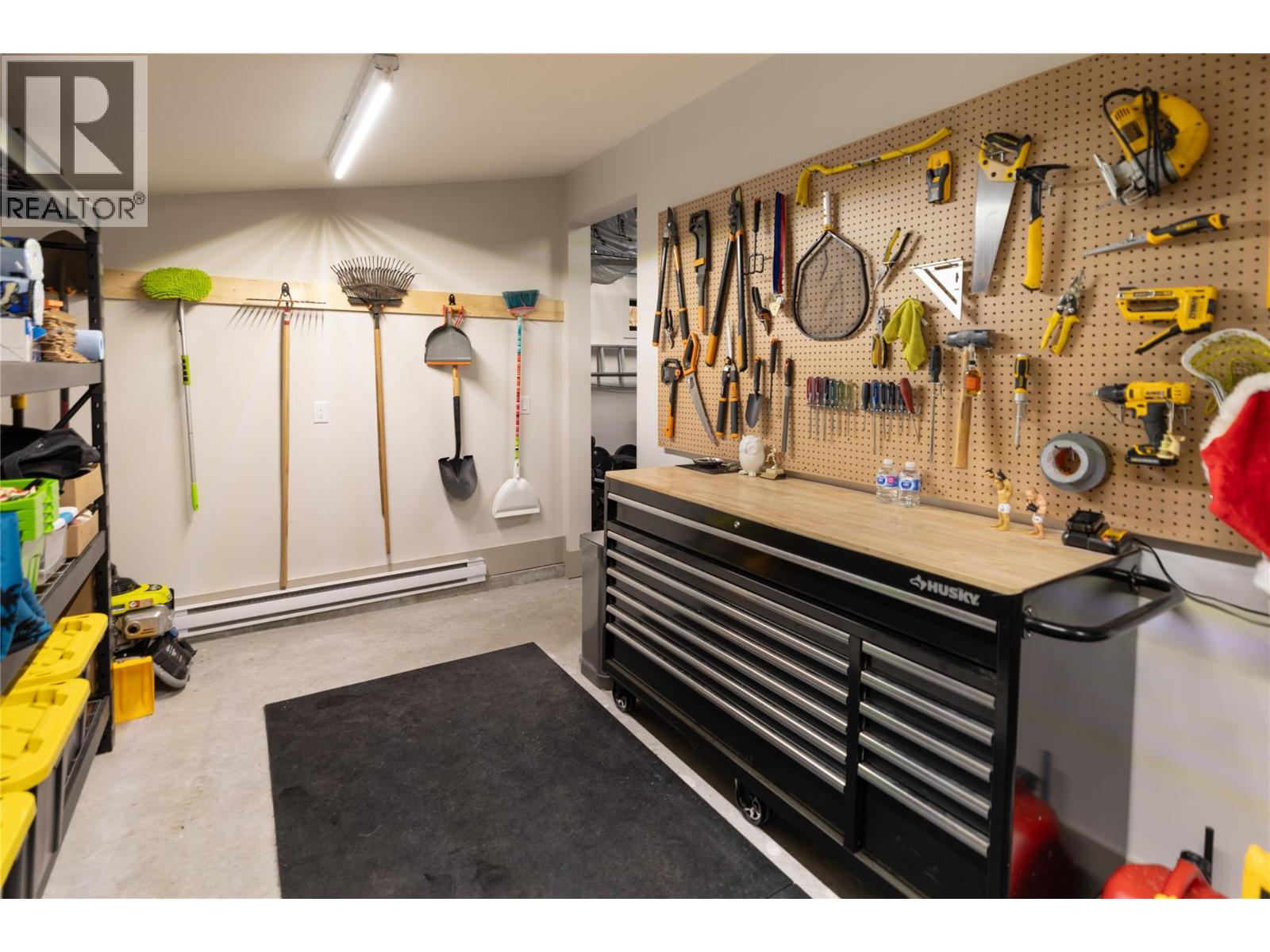  508 Vardon Lane, Vernon