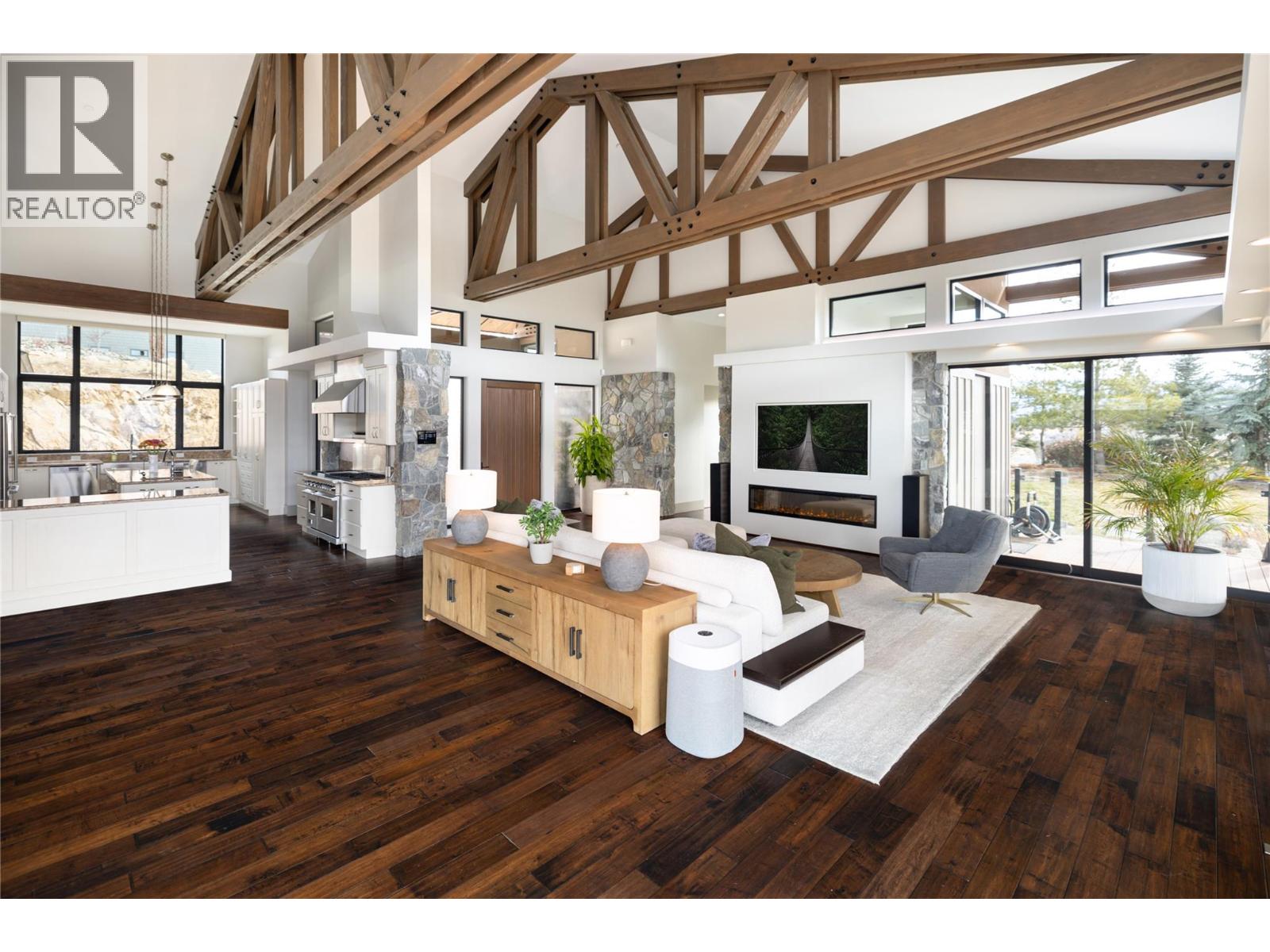  508 Vardon Lane, Vernon