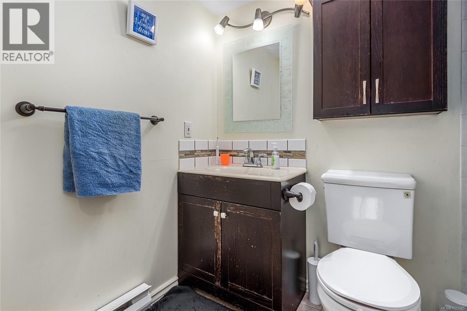 #207 1050 Braidwood Rd - 15