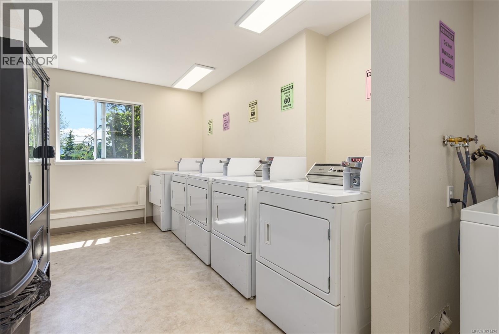 #207 1050 BRAIDWOOD RD - 24