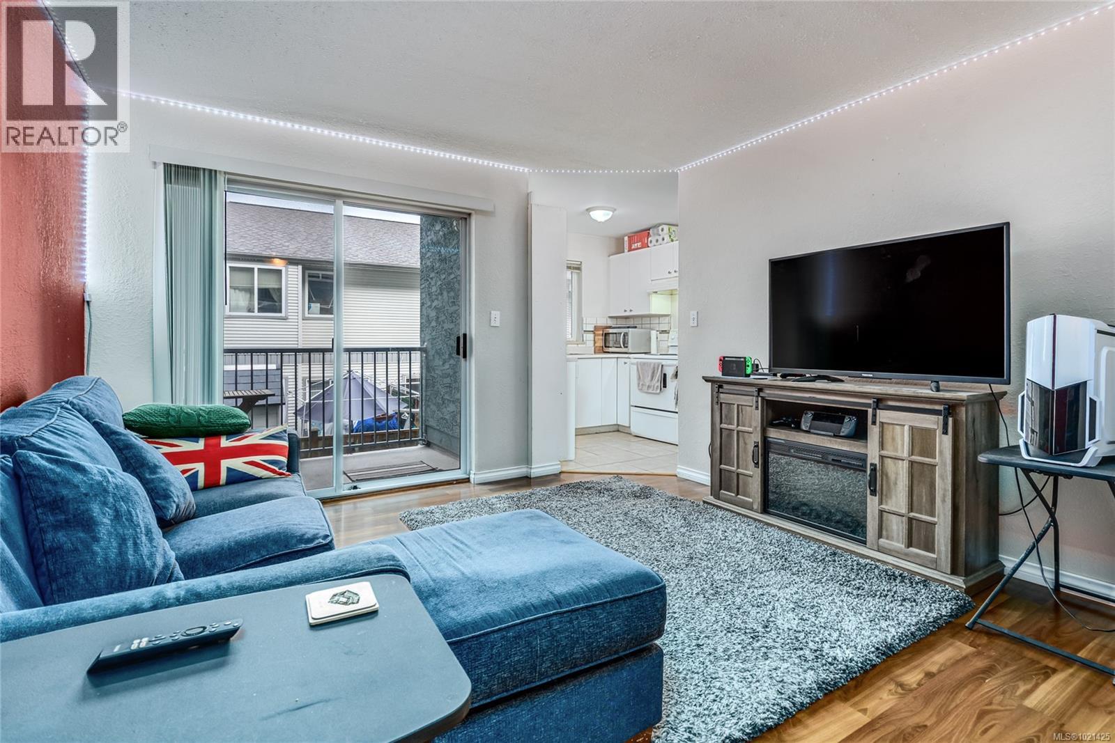 #207 1050 BRAIDWOOD RD - Image 3